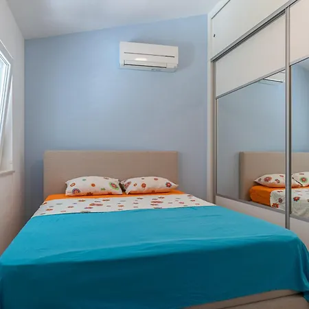 Apartments Angela Makarska Exterior photo