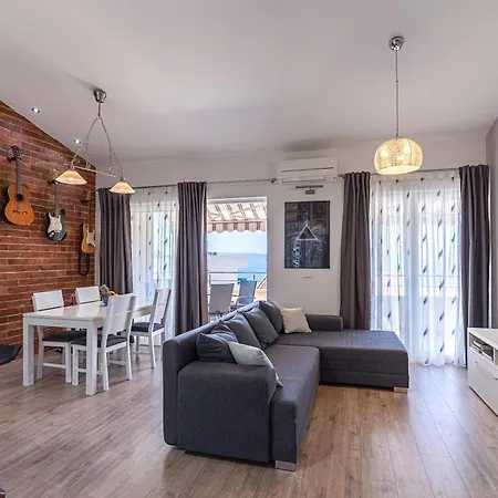 Apartments Angela Makarska Exterior photo