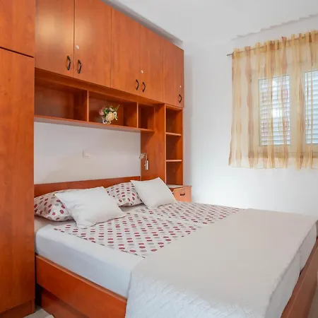 Apartments Angela Makarska Exterior photo