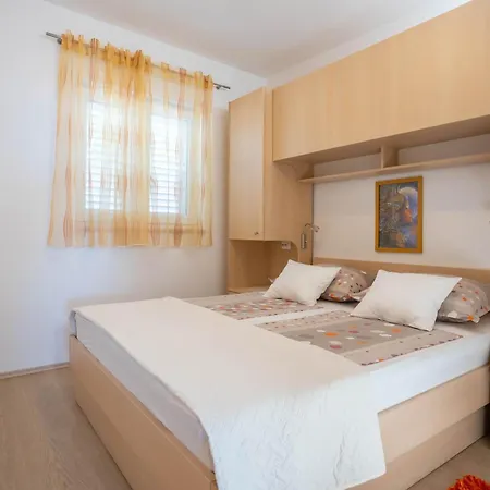 Apartments Angela Makarska Exterior photo
