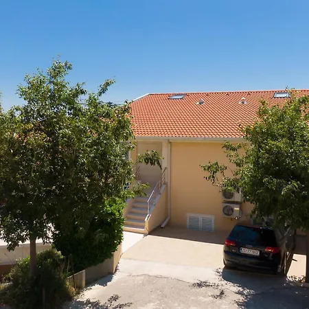 Apartments Angela Makarska Exterior photo
